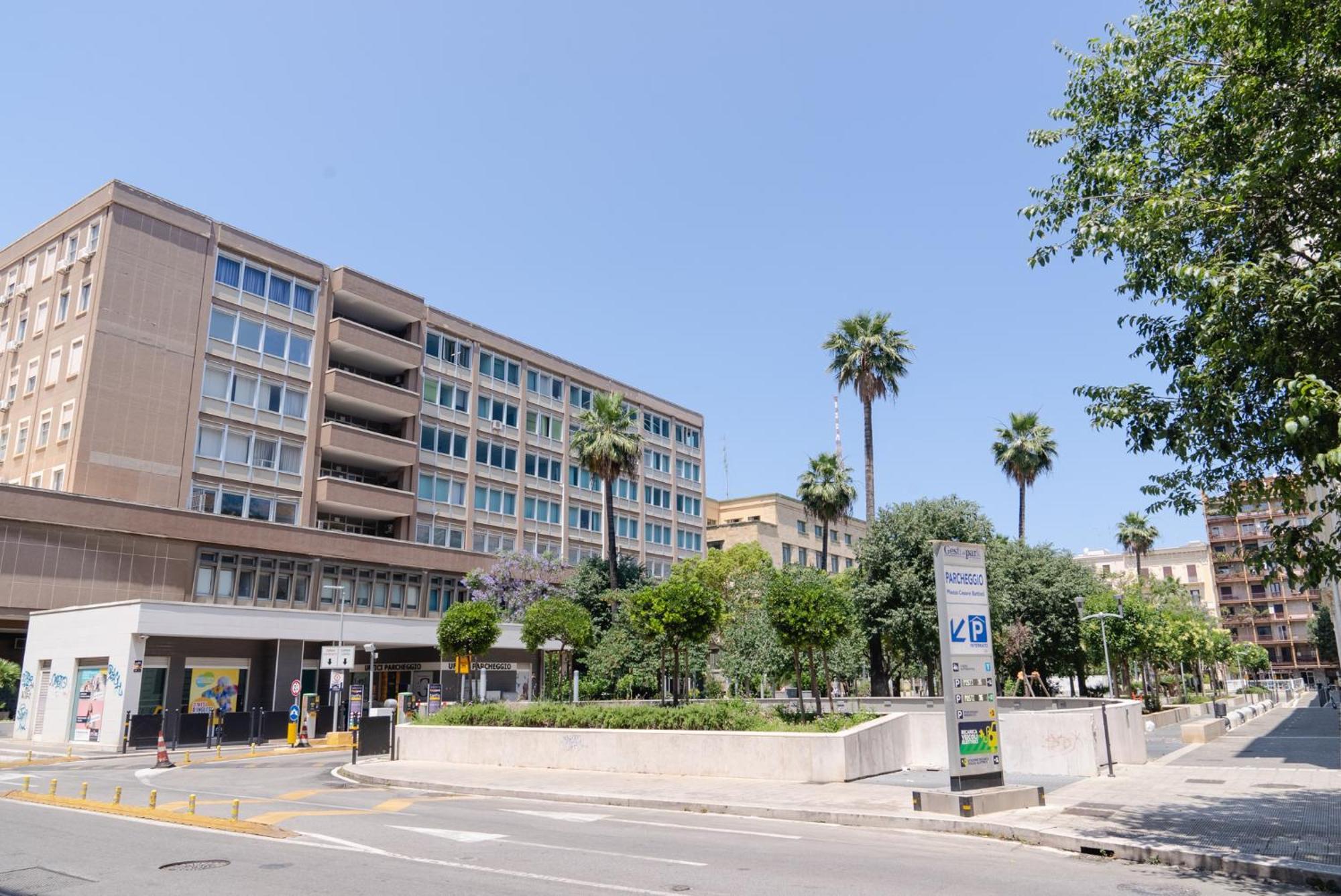 Shl _ Grandi Stazioni _ Bari Centrale Exteriör bild